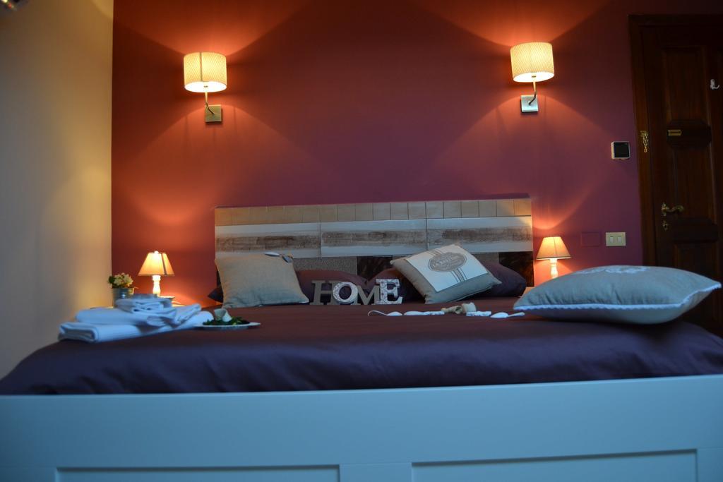 Un Tetto Di Stelle Deluxe Home Salerno Room photo